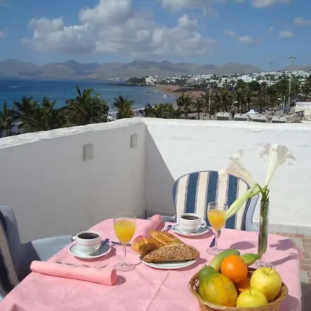 Puerto Del Carmen Sleeps 5 Wifi Puerto del Carmen (Lanzarote)